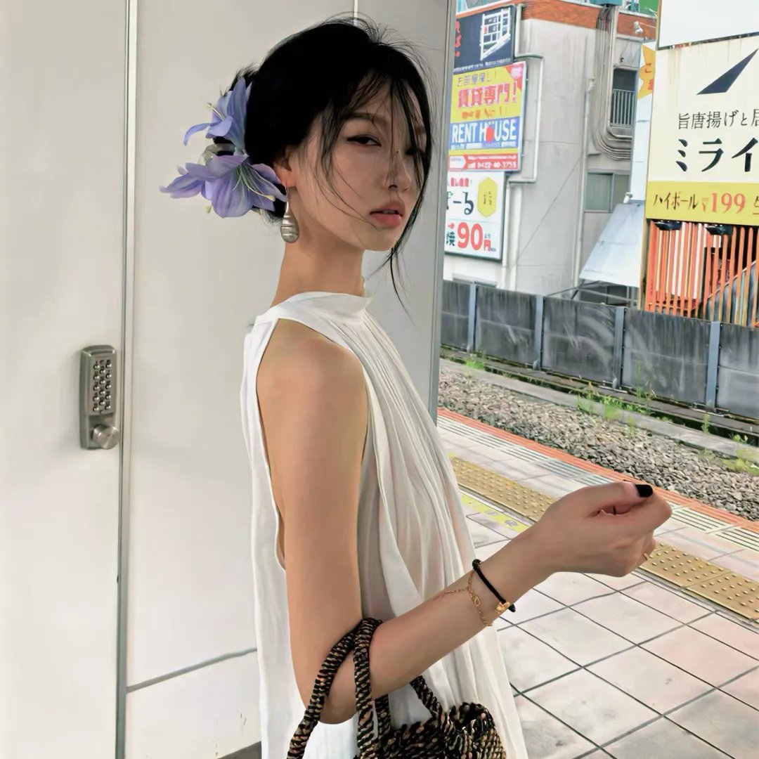 月媚花娇